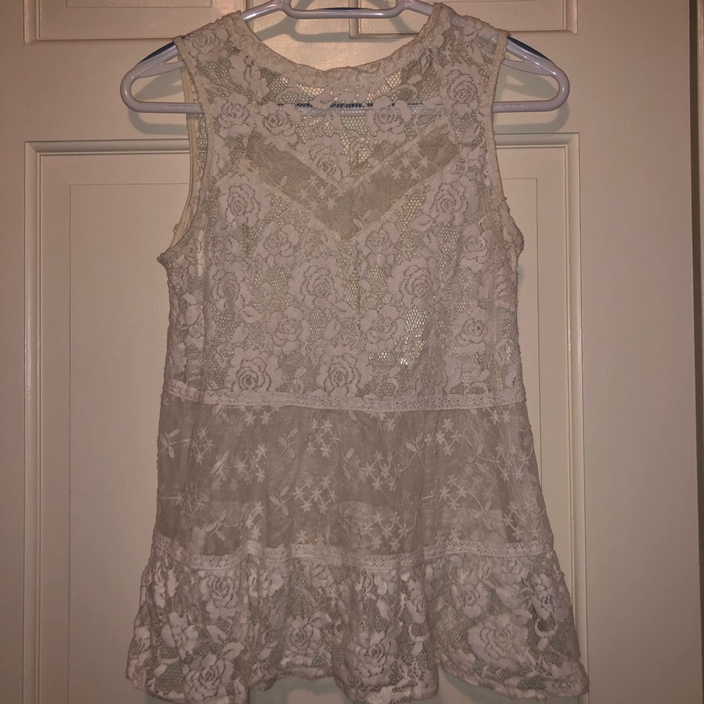 White laced blouse tank top